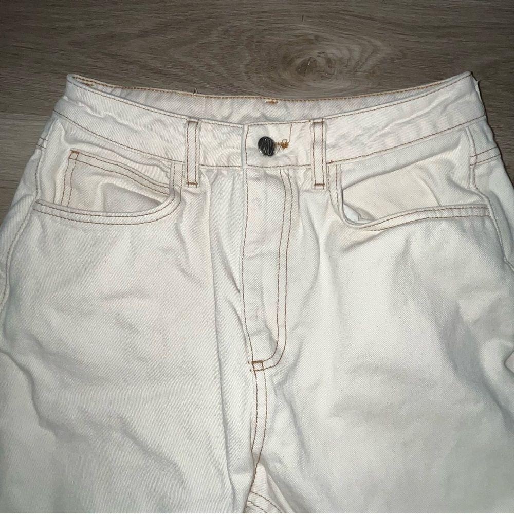 Reclaimed Vintage Cream High Rise Jeans - Picture 4 of 9
